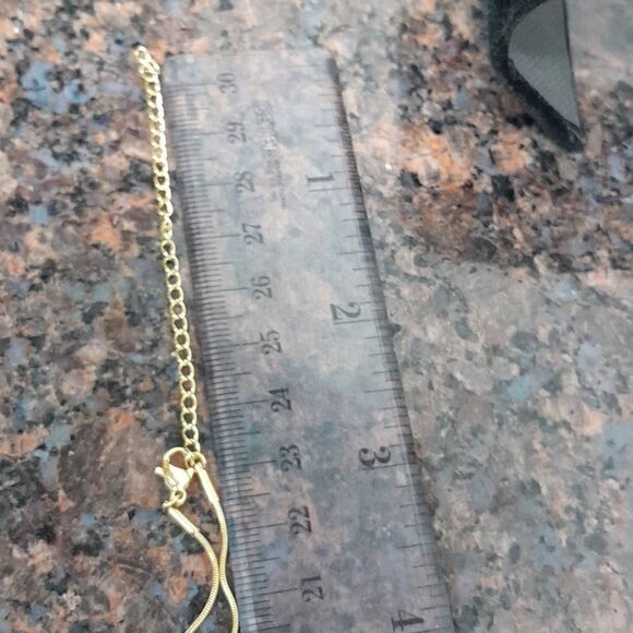 Reversible Red/Green Sparkly Clover Leaf Necklace...New - Picture 4 of 6